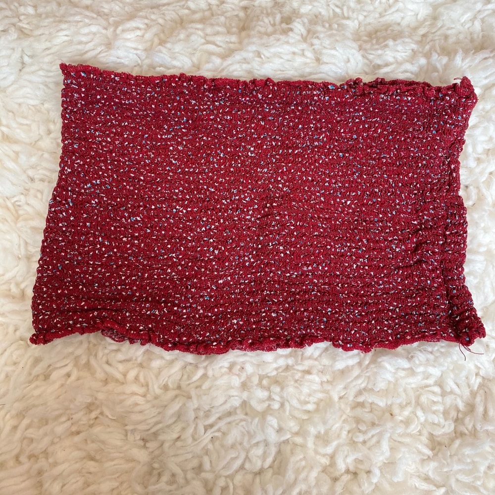 ❤️brandy melville red smocked tube top❤️